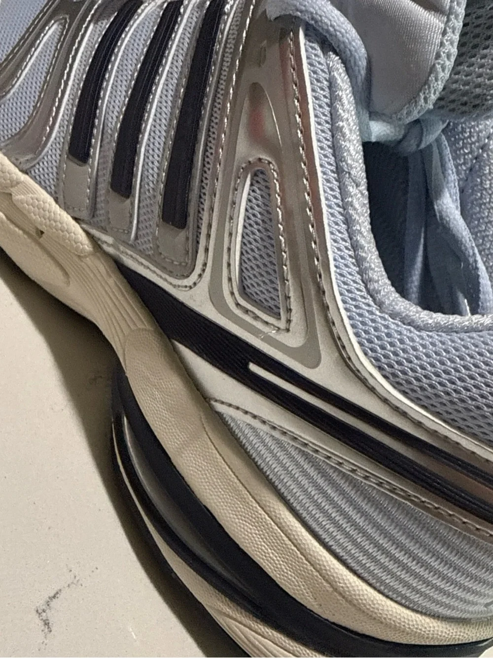 adidas Adistar Control 5 Crystal Sky Silver IH1806 Womens 10 / Mens 9 Y2K